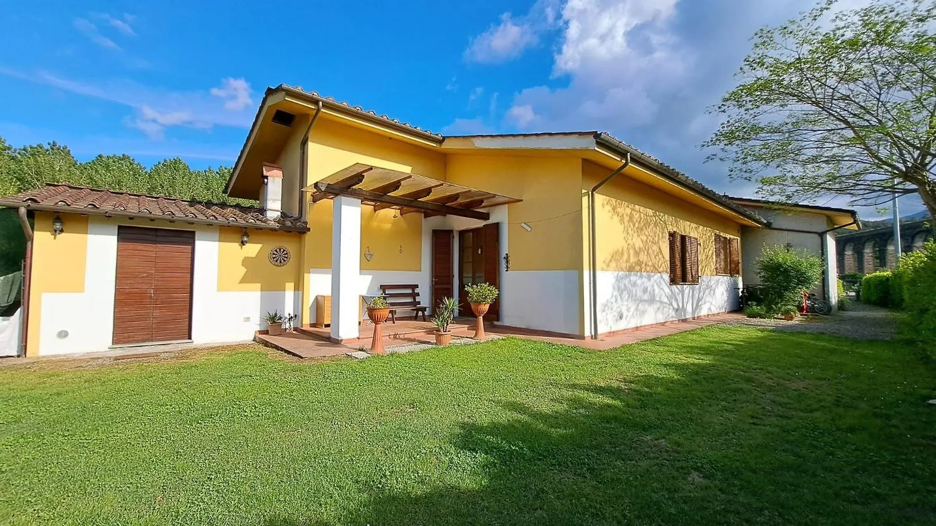 Residence Villa Ungaretti Lucca Apartment